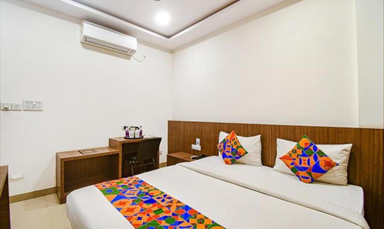 Fabhotel Kzar Select - 2Km From Park Street Kalkuta Zewnętrze zdjęcie