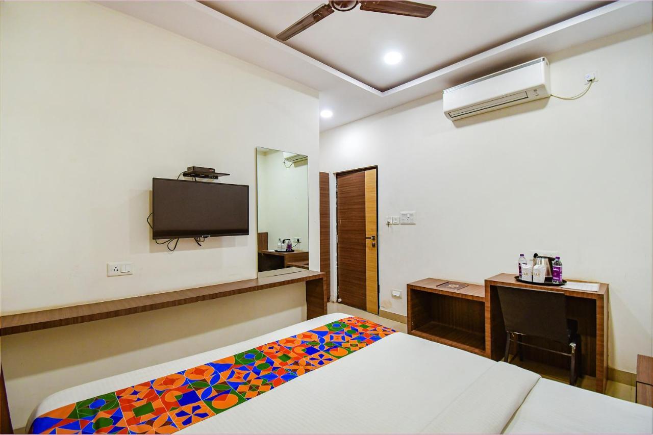 Fabhotel Kzar Select - 2Km From Park Street Kalkuta Zewnętrze zdjęcie