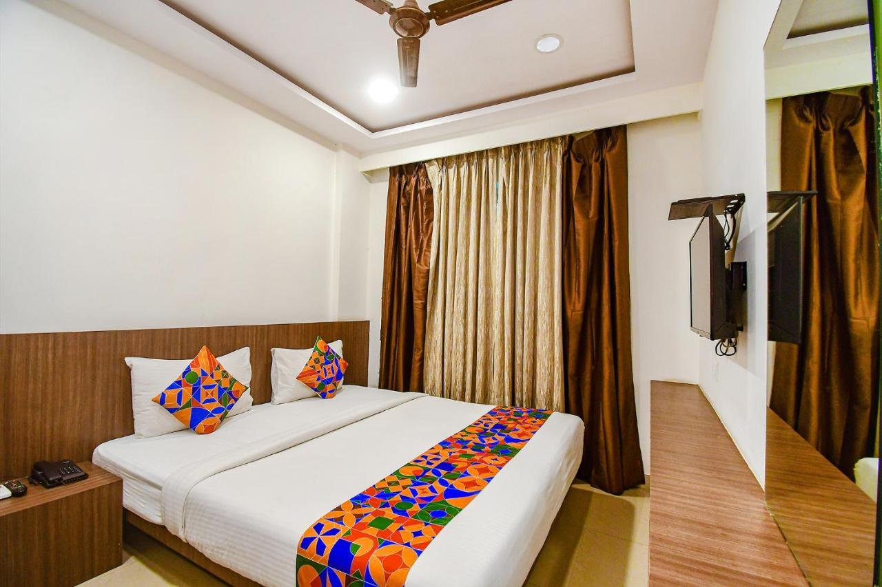 Fabhotel Kzar Select - 2Km From Park Street Kalkuta Zewnętrze zdjęcie
